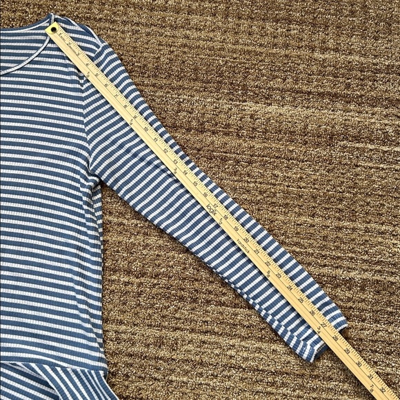 Tunic - Picture 5 of 8